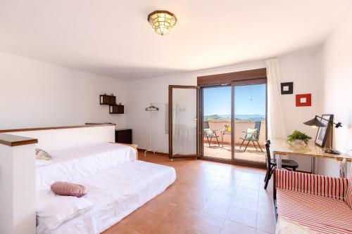 Hilltop Haven by Fidalsa in อะเลโด