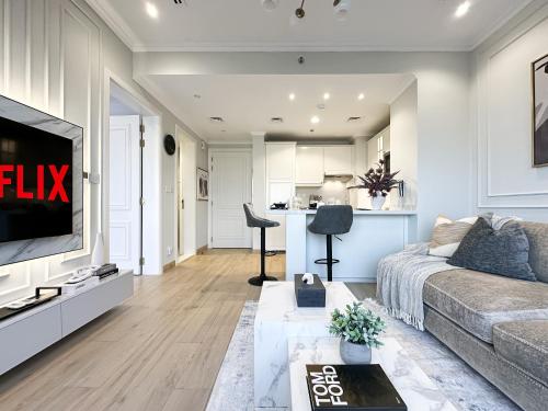 Charming 1BR Retreat BBQ Terrace Comfy Living, Dubaj (fotografie 5)