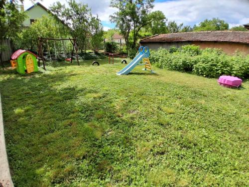 Janka vendégház és Apartman (Janka vendeghaz es Apartman) in Abádszalók