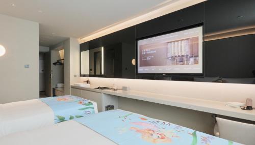 Xi'an Bell Tower Yongning Gate Orange Crystal Hotel – Xi'an City, LA