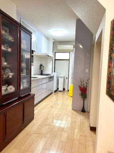 Kitchen, 日式庭院豪宅 in Kohoku