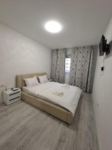 One-Bedroom Apartment image 4