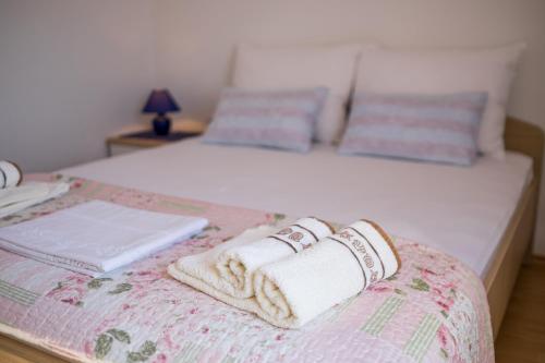 Apartment with Sea View image 2