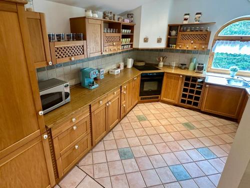 virtuve, Apartmán v srdci prírody s pubom a obchodom (Apartman v srdci prirody s pubom a obchodom) in Vysoká nad Kysucou
