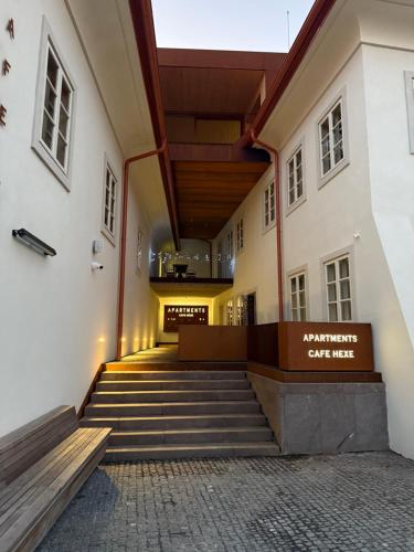 Apartments Cafe Hexe, Bratislava