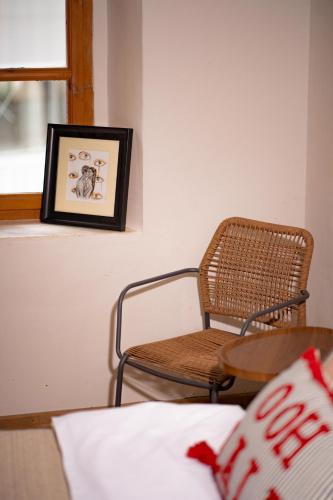 Double Room with Balcony image 4