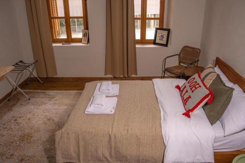 Double Room with Garden View image 1