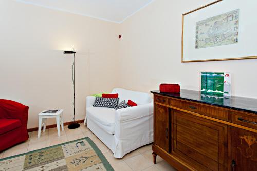  Miki House in Bergamo