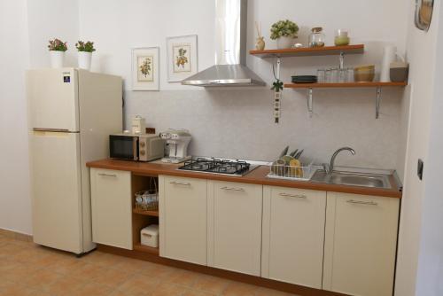 virtuve, La casa di Pierre in Pietrapaola