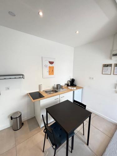 Soh Rent Strasbourg Studio 1Tv - Wifi proche gare, Страсбург (фото 11)