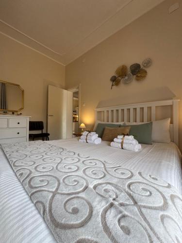  LA TORRE SARACENA - APARTMENTS with services & Free Parking in Palmi