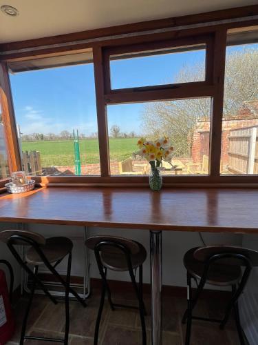 2 Brook Cottage, Sotterley Estate in بيكليس