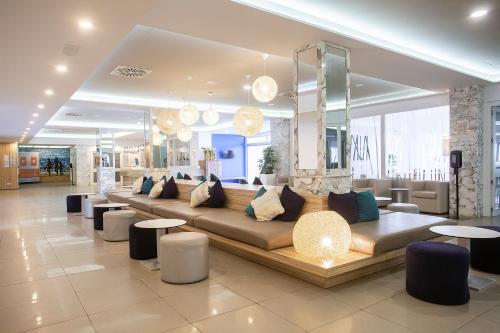 บีคิว เดลฟิน อะซุล โฮเต็ล (BQ Delfin Azul Hotel) in อัลกูเดีย