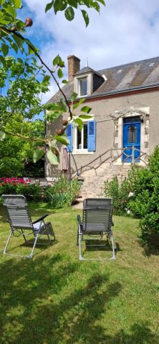 Le bonheur est dans le pré (Le bonheur est dans le pre) in Pouligny-Notre-Dame