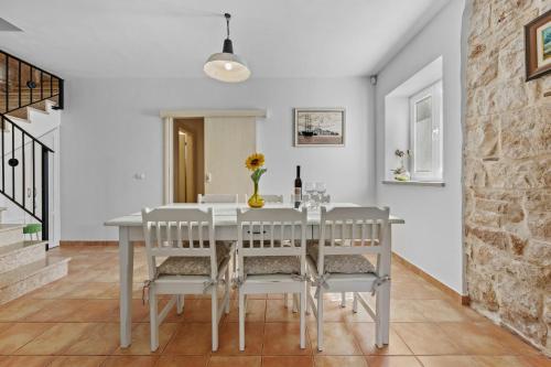 Facilities, Villa Fuma up to 6 persons with private pool & sea view in Central Istria in Golas
