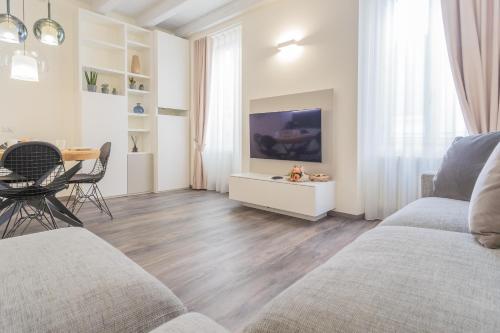  Modern Stylish Apartment in Como City in Como