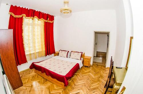 Central GuestHouse Five Corners - image 9