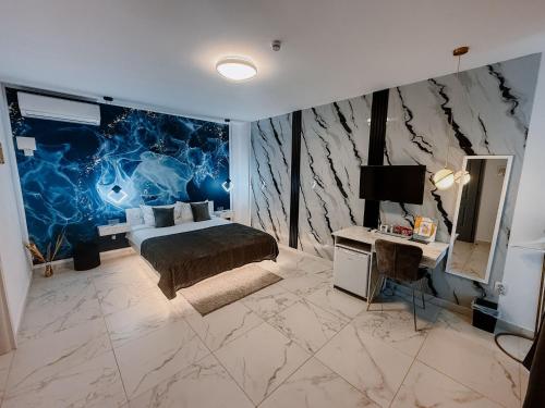 Double Room with Mountain View