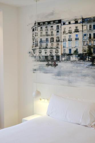 Double Room image 9