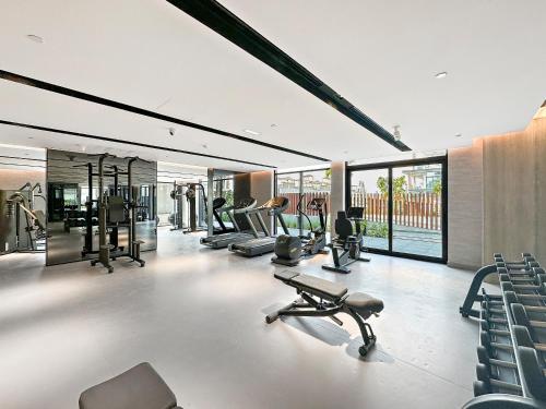 Vayk - Modern 2BR with Private Plunge Pool in JVC - image 12