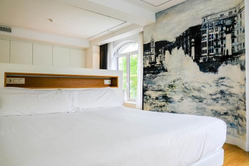 Studio room in Boulevart Donostia