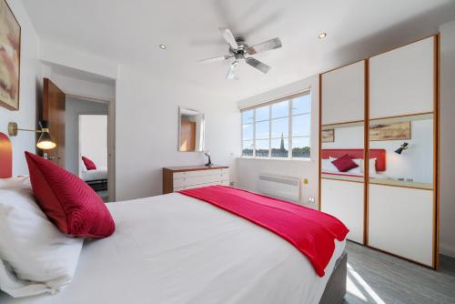 Finest Retreats - Chelsea Apartments, Two Bedroom, Londres