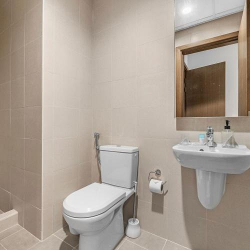 Luxury Canal View-2BR Maid's Room in CF 2, Al Wasl, Dubai (foto 6)
