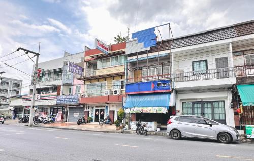 Hat Yai Midori Haus-7mins to LeeGarden 4-Star Single Room restaurant