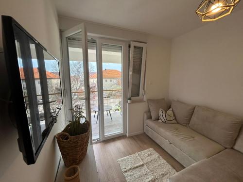 Julia Apartment - image 4