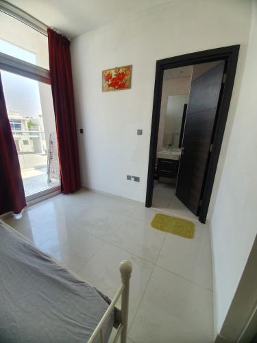 Damac Hills 2- 3BR Townhouse - Homeyvillas, Dubai (Foto 6)