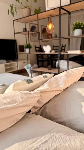 'Das kleine Feine' - Ruhige, helle Ferienwohnung mit Parkplatz und Balkon