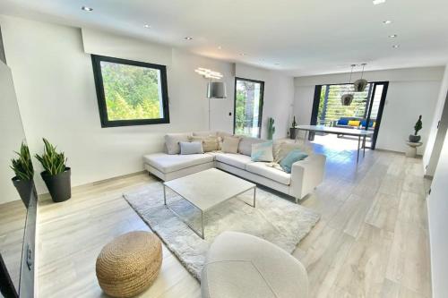 House 6p with private pool in Frejus near Les Delices de la Mer