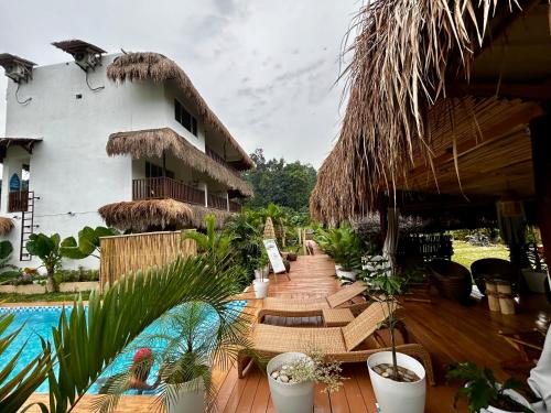 La Palapa Inn Port Barton 3
