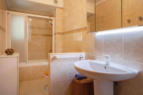 Villa Murales by Villa Plus - image 4