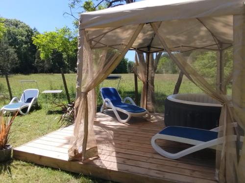 Villa de charme en pleine nature avec SPA proche lac et océan (Villa de charme en pleine nature avec SPA proche lac et ocean) in Castelnau-de-Médoc