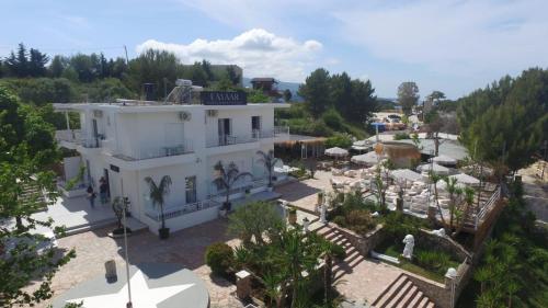 ทางเข้า, EMAR Beachfront Hotel Ksamil in คซามิล