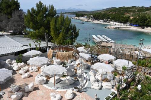 ผับ/เลาจน์, EMAR Beachfront Hotel Ksamil in คซามิล