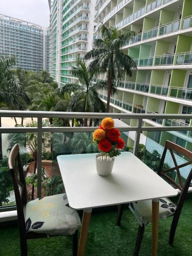 1 bedroom azure beachview 6, Manila