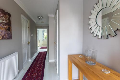 Canalside Beautiful Stone Townhouse in Stone