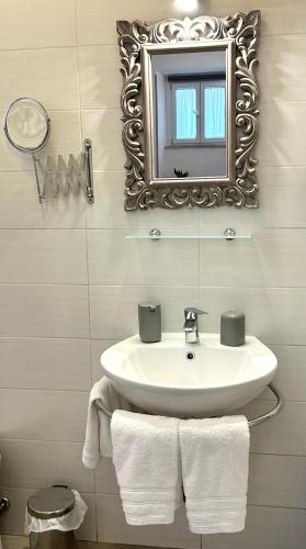 Maison Latina - image 6