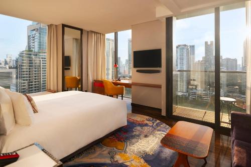 room detail thumbnail 1