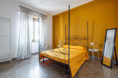 Three large bedrooms for six people Rome downtown apartment, Рим