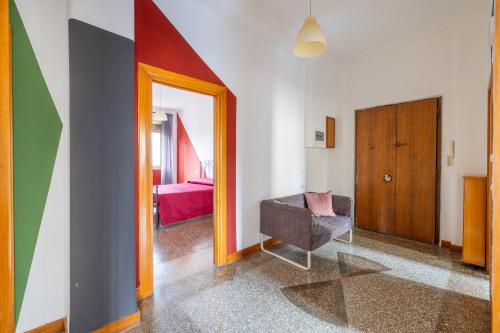 Three large bedrooms for six people Rome downtown apartment, Рим (фото 2)