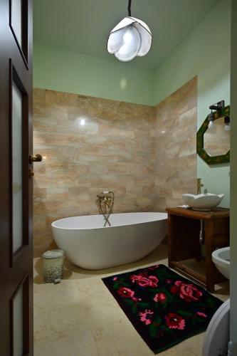 Twin Room with Mountain View