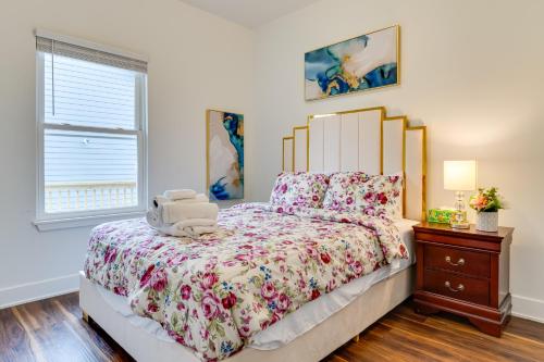 Deck: Central Indy Retreat in Walkable Location! near Indiana Farmers Coliseum