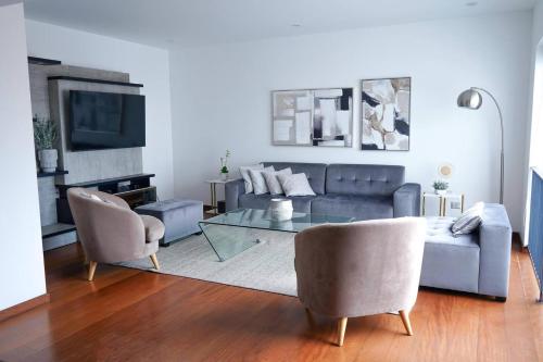 Lux 3 Bedroom Duplex Apt In Miraflores