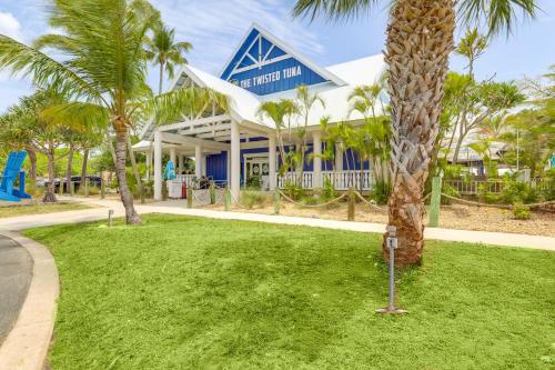 2 Mi to Jupiter Beach Condo with Lake Views in 朱庇特