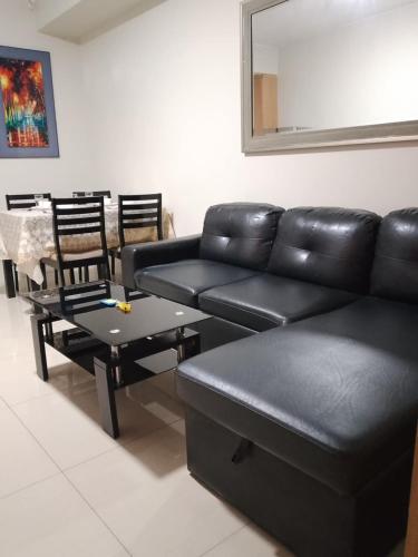 349-1br 1bed quenn 1sofa bed 2extra mattress moa view with balcony, Manila