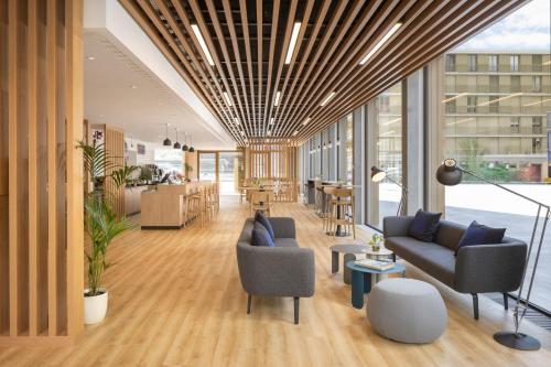 Holiday Inn Express And Suites Sion By IHG in 錫永