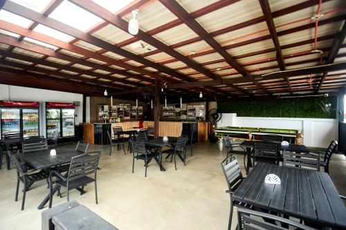 Bar/ Salón, Abram Hills Hotel Ltd in Koforidua